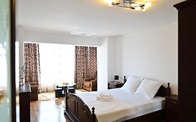 Vacation Apartment With Free Parking